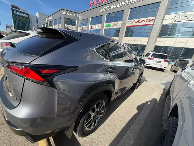 Lexus NX
