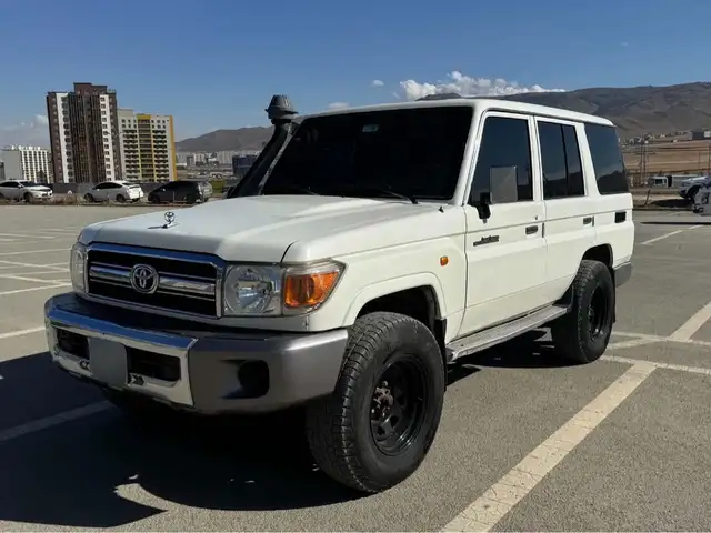 Toyota Land Cruiser 70