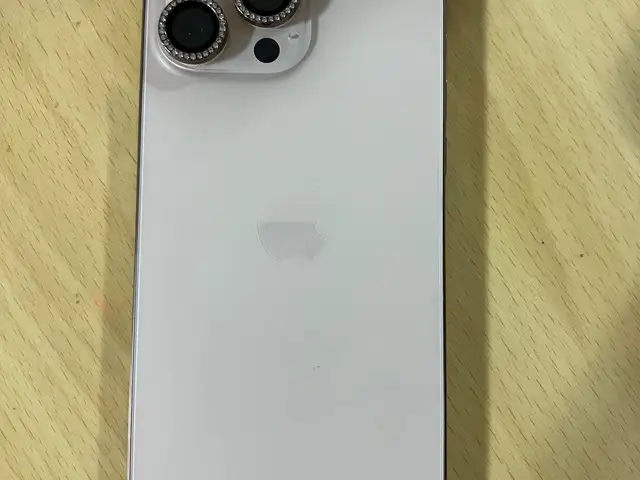 Iphone 16pro max, Улаанбаатар — Сүхбаатар — Дамбадаржаа