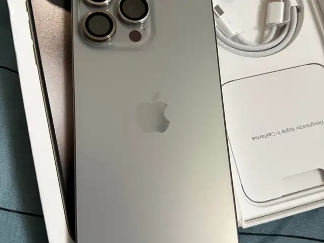 Apple iphone 15 pro max, 256 gb, natural titanium, Улаанбаатар — Баянзүрх — 13-р хороолол