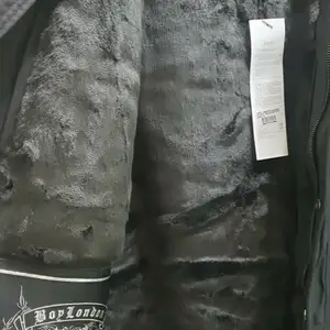 Солонгосын Boy brand куртик, Улаанбаатар — Чингэлтэй — Тэнгис кино театр