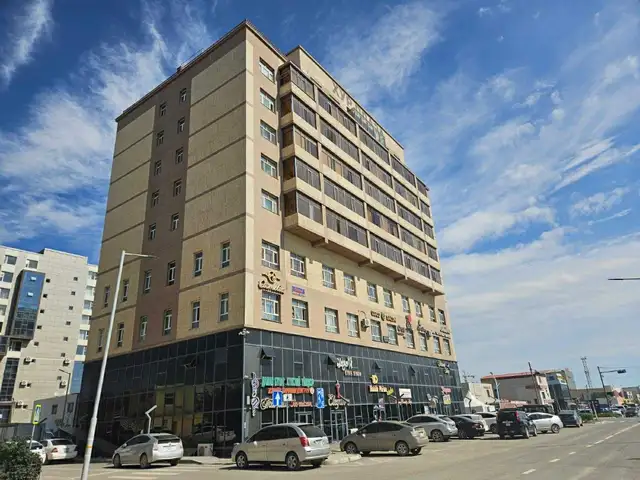 Хур плаза 4 давхарт үйлчилгээний талбай 76мкв, Өмнөговь