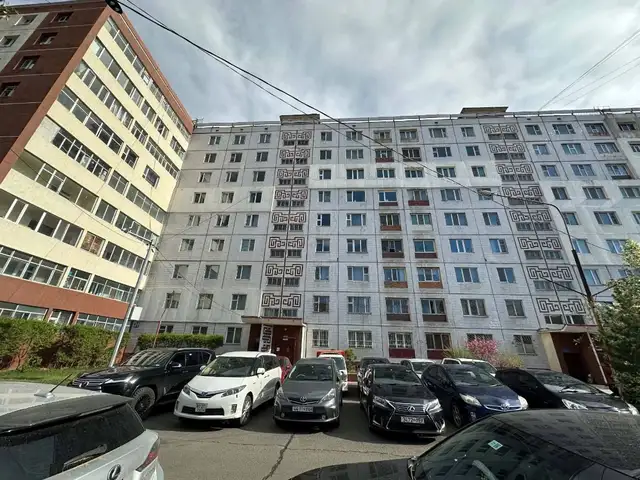 1р сургуулийн урд талд гал тогоо тусдаа 60мкв 2 өрөө байр, Улаанбаатар — Сүхбаатар — 1-р хороо
