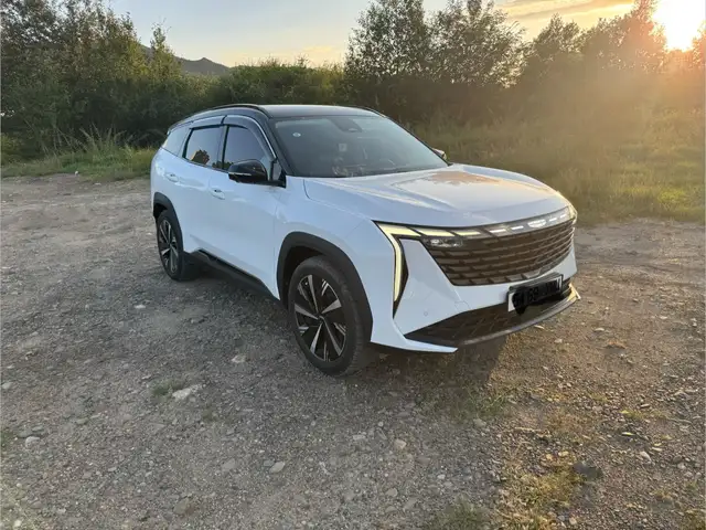 Geely Haoyue L