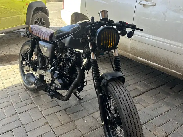 Cafe racer 200cc, Улаанбаатар — Баянзүрх — 13-р хороолол