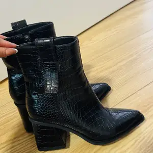 Size 36, 8 см бүдүүн өсгийтэй шинэ, Улаанбаатар — Сонгинохайрхан — Москва хороолол