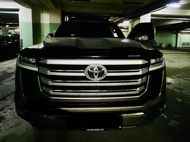 Toyota Land Cruiser 300
