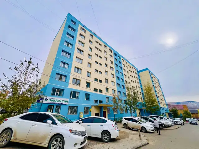 Дүүхээ төв урагшаа 93 сургуулийн хажууд хороололд хуучны гал тогоо тусдаа 1 өрөө 18мкв, Улаанбаатар — Баянгол — 3, 4 хороолол