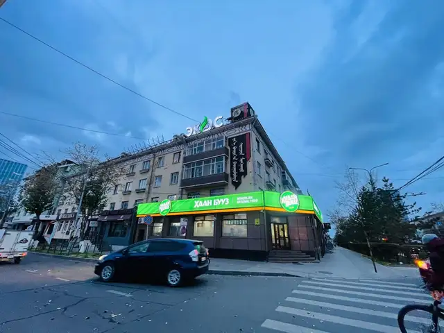 Хотын төвд их дэлгүүрийн урд 2 өрөө байр 33мкв, Улаанбаатар — Чингэлтэй — 3-р хороо