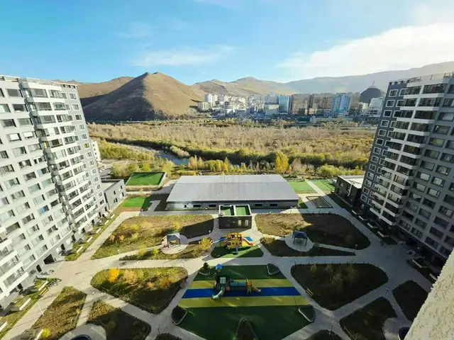 Худ 11 хороо khan hills хотхонд 140мкв 4 өрөө дулаан зогсоолтой, Улаанбаатар — Хан-Уул — 17-р хороо