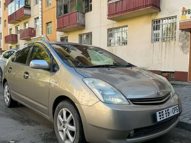 Toyota Prius 20