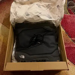 North face uvliin gutal, Улаанбаатар — Баянзүрх — 26-р хороо