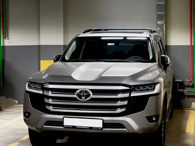 Toyota Land Cruiser 300
