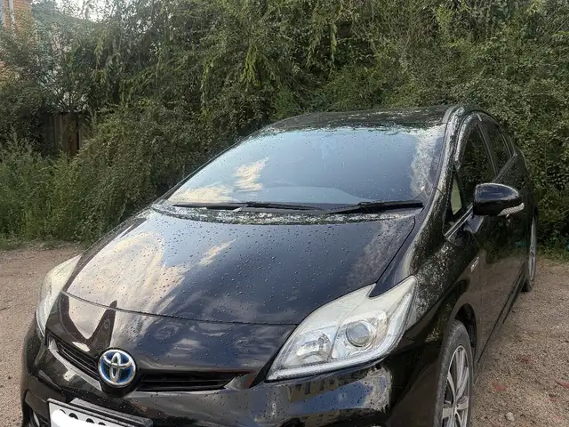 Toyota Prius 30