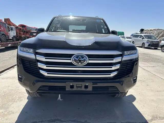 Toyota Land Cruiser 300