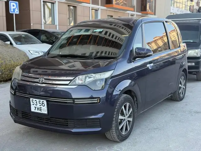 Toyota Spade Porte