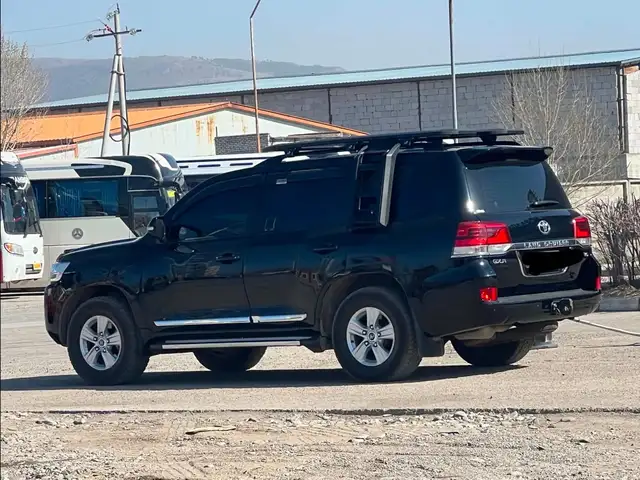 Toyota Land Cruiser 200