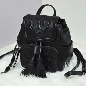 Original tory burch, Улаанбаатар — Сүхбаатар — Бага тойрог