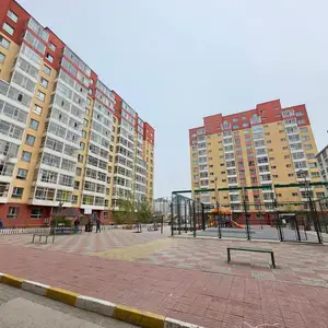 Нарантуул захын хойно нарт хотхонд 76мкв 3 өрөө, Улаанбаатар — Баянзүрх — 14-р хороо