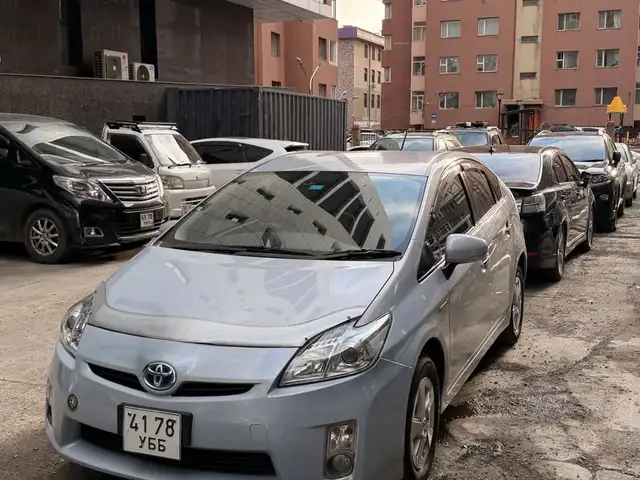 Toyota Prius 30