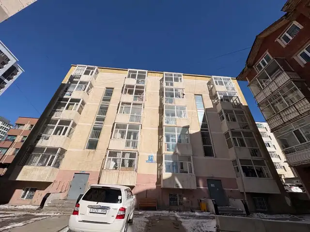 Бзд, их засаг сургуулийн баруун талд 1 өрөө орон сууц 28m2, Улаанбаатар — Баянзүрх — 31-р хороо