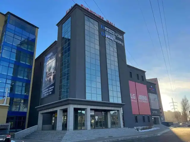 Мишээл экспогийн баруун талд soho furniture барилгад 100мкв оффис, Улаанбаатар — Хан-Уул — 2-р хороо