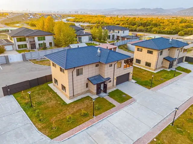 Sky town 220м² 5 өрөө сингл хаус, Улаанбаатар — Баянзүрх — 11-р хороо