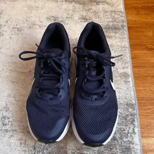 Nike revolution 7 original 44,5раз, Улаанбаатар — Баянзүрх — Зүүн 4 зам