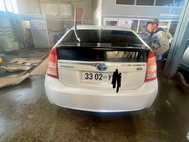 Toyota Prius 30