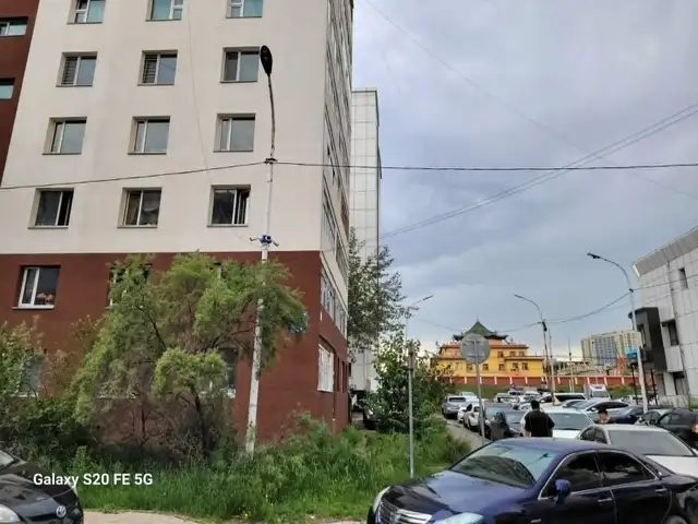 Чд 5-р хороо тэнгис кино театрийн баруун талд молл-ийн ард 3 өрөө 72мкв, Улаанбаатар — Чингэлтэй — 5-р хороо