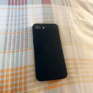 Apple iPhone 16e, 128 gb, Улаанбаатар — Хан-Уул — 16-р хороо