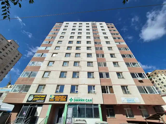 Хөсүт-н зүүн хойно гаражтай 3 өрөө 72м2 байр, Улаанбаатар — Баянзүрх — Халдвартын эмнэлэг