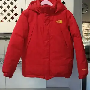 The north face, Улаанбаатар — Баянзүрх — 13-р хороолол