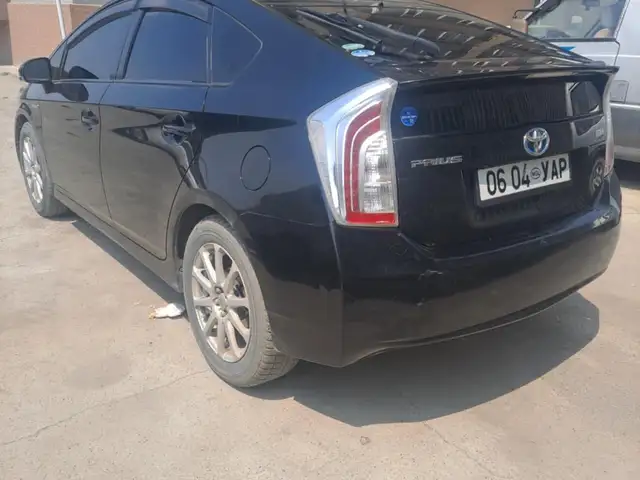 Toyota Prius 30