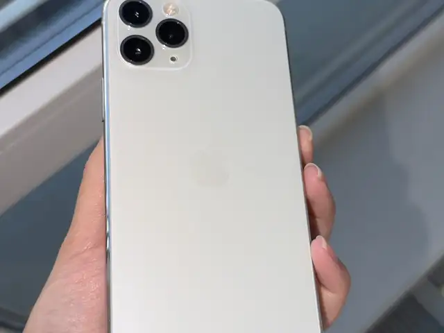 Apple iPhone 11 Pro, 256 gb, White, Улаанбаатар — Баянзүрх — 29-р хороо