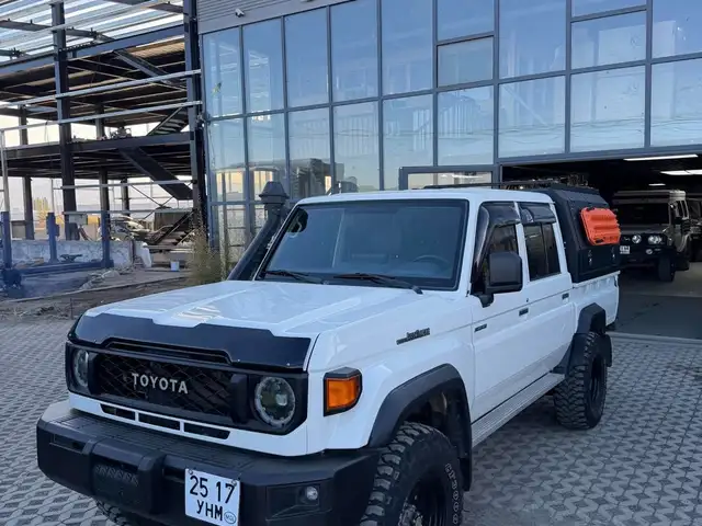 Toyota Land Cruiser 70
