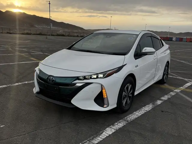 Toyota Prius PRIME 52