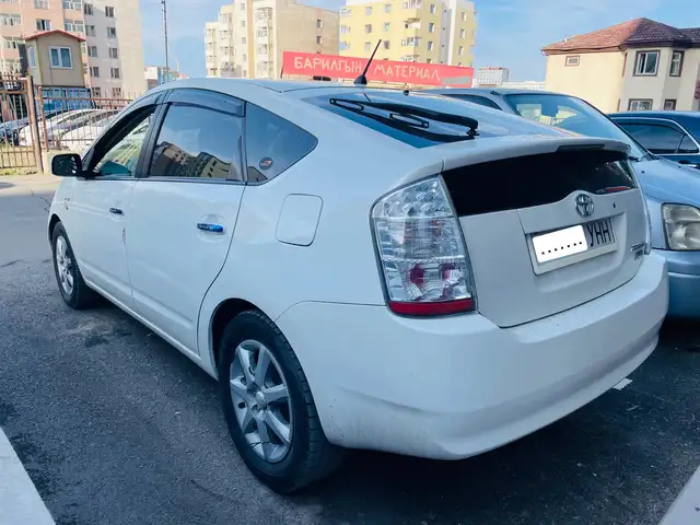 Toyota Prius 20