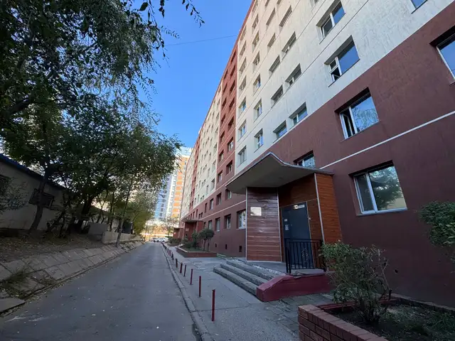 1-р сургуулийн урд 3 өрөө байр 79мкв, Улаанбаатар — Сүхбаатар — 2-р хороо