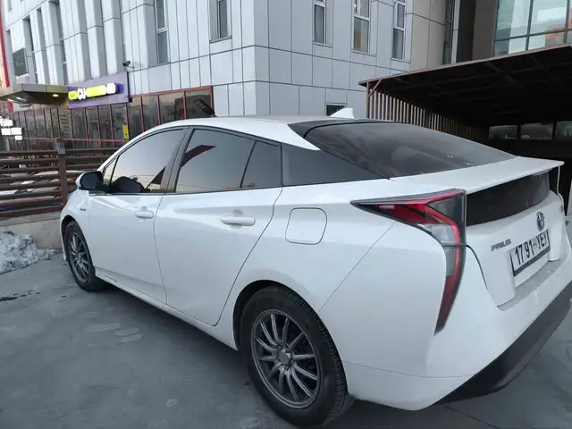 Toyota Prius 50