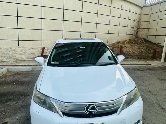 Lexus HS
