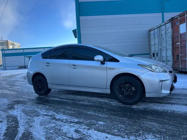 Toyota Prius 30