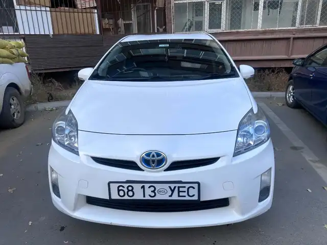 Toyota Prius 30