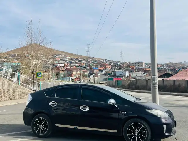 Toyota Prius 30