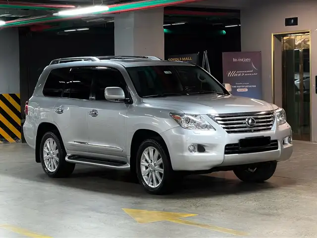 Lexus LX 570