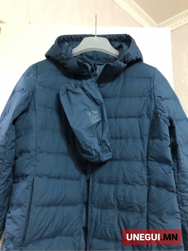 Uniqlo brandiin kurtka-3