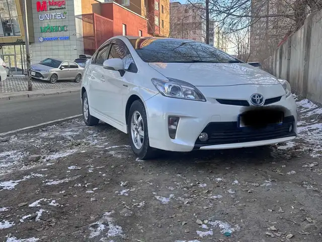 Toyota Prius 30