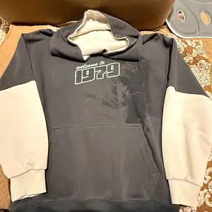 Цамц hoodie, Улаанбаатар — Баянзүрх — 26-р хороо