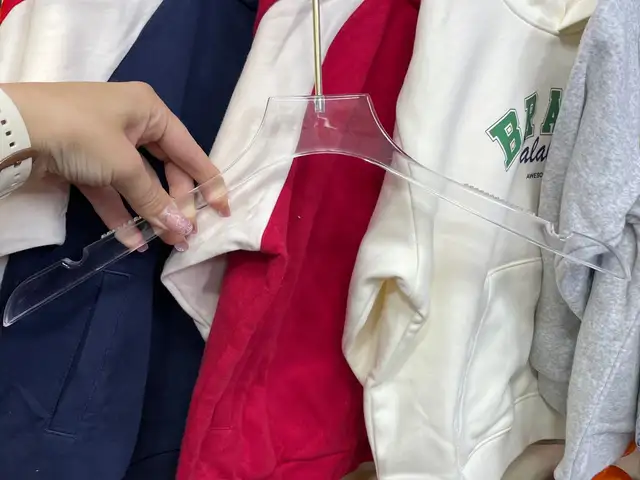 Тунгалаг урт хүзүүтэй шинэ өлгүүр, Улаанбаатар — Баянзүрх — Натур худалдааны төв