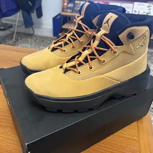 Jordan city boot, Улаанбаатар — Хан-Уул — UB Town
